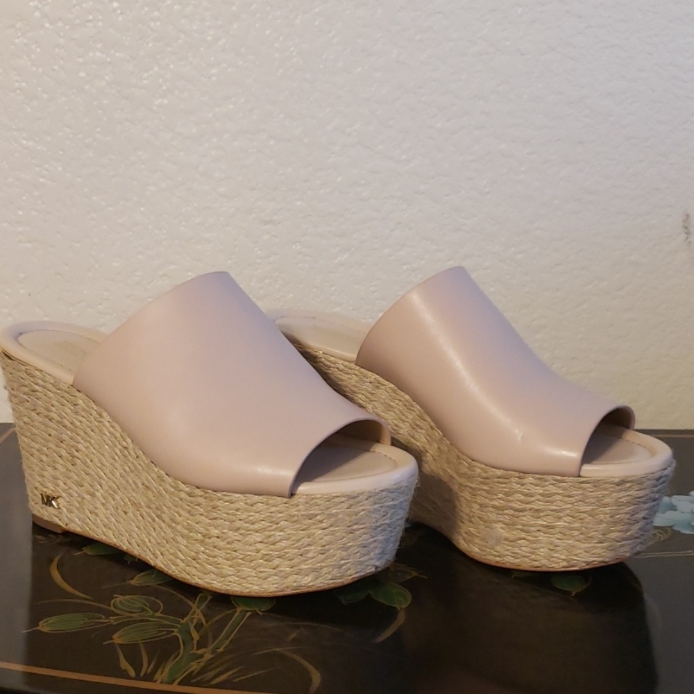 Michael Kors platform